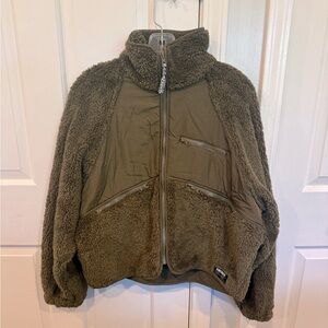 Urban Outfitters BDG Olive green full zip fleece. Size Small